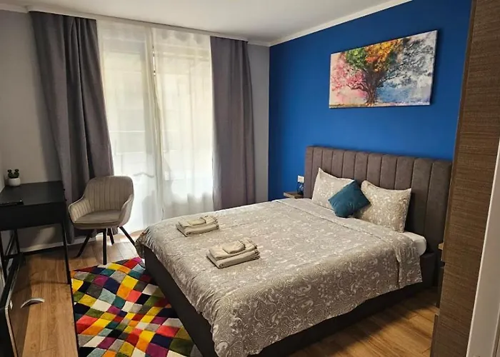 By The Pool #8 Appartement